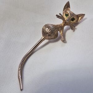 Charming Gold Cat Brooch with Green Eyes